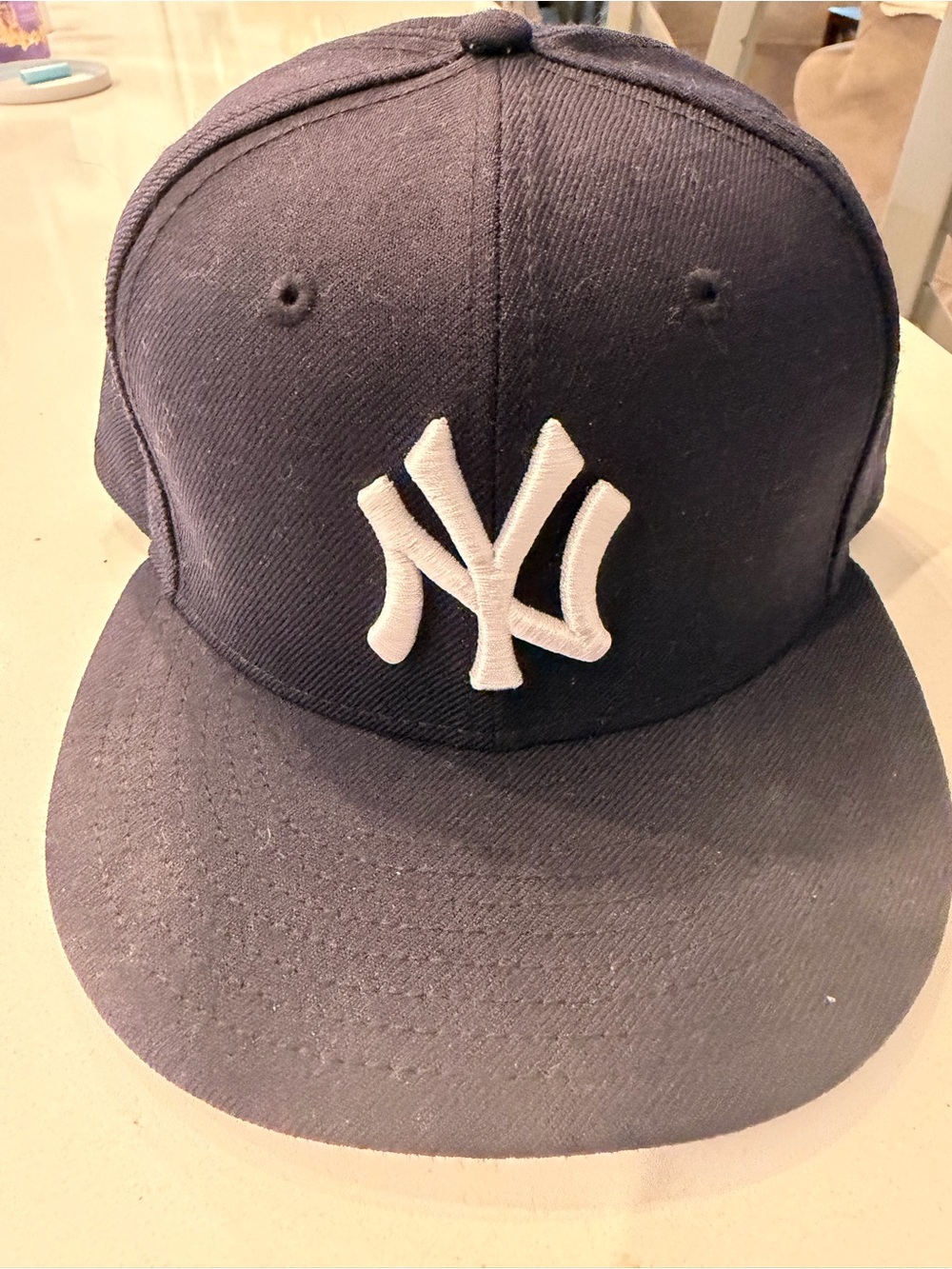 NWOT - New Era Yankees 59FIFTY Navy Fitted Hat 7 1/2 MLB - Tri-color mlb logo
